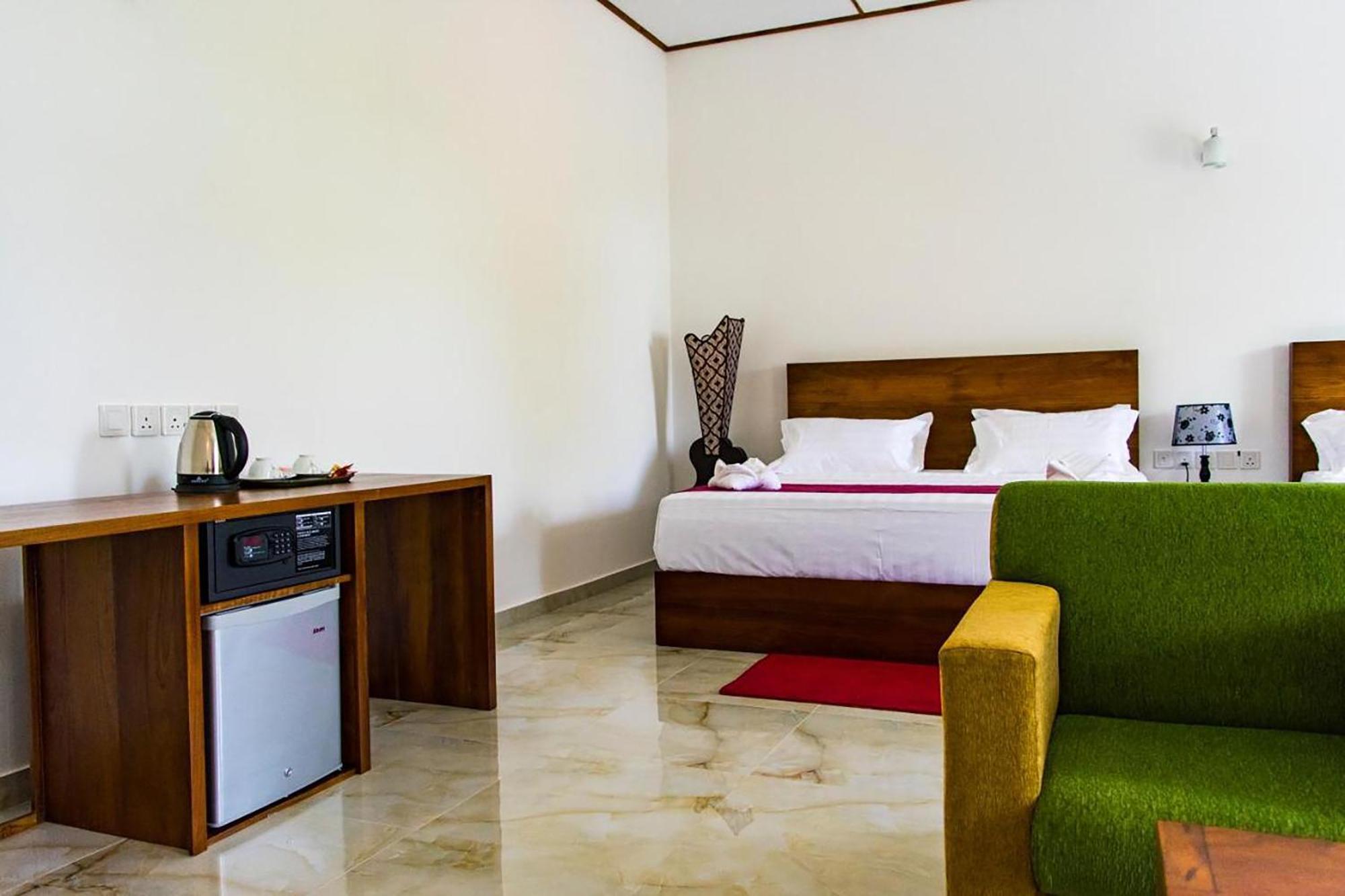 Elephant Eye Hotel Tissamaharama Extérieur photo