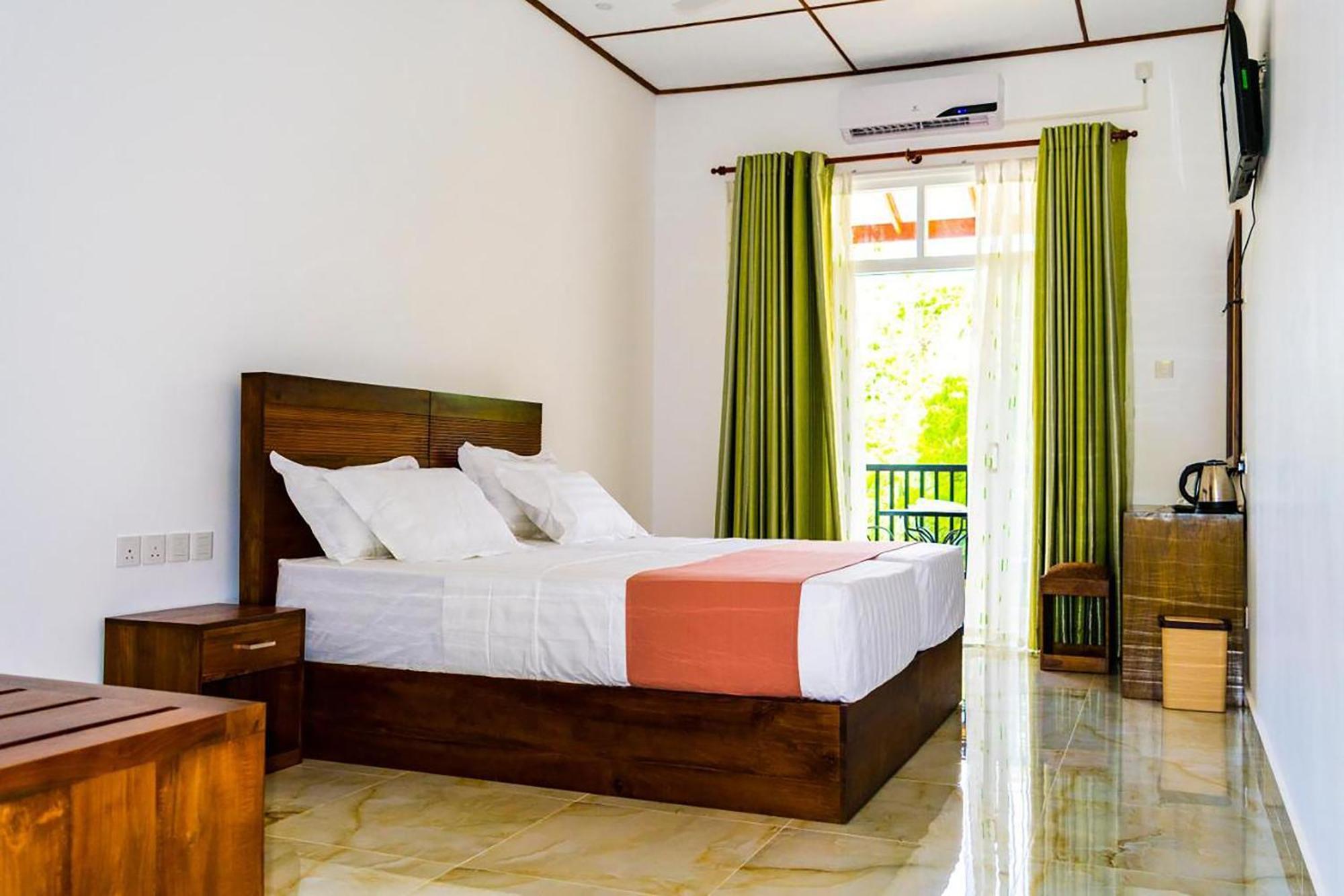 Elephant Eye Hotel Tissamaharama Extérieur photo