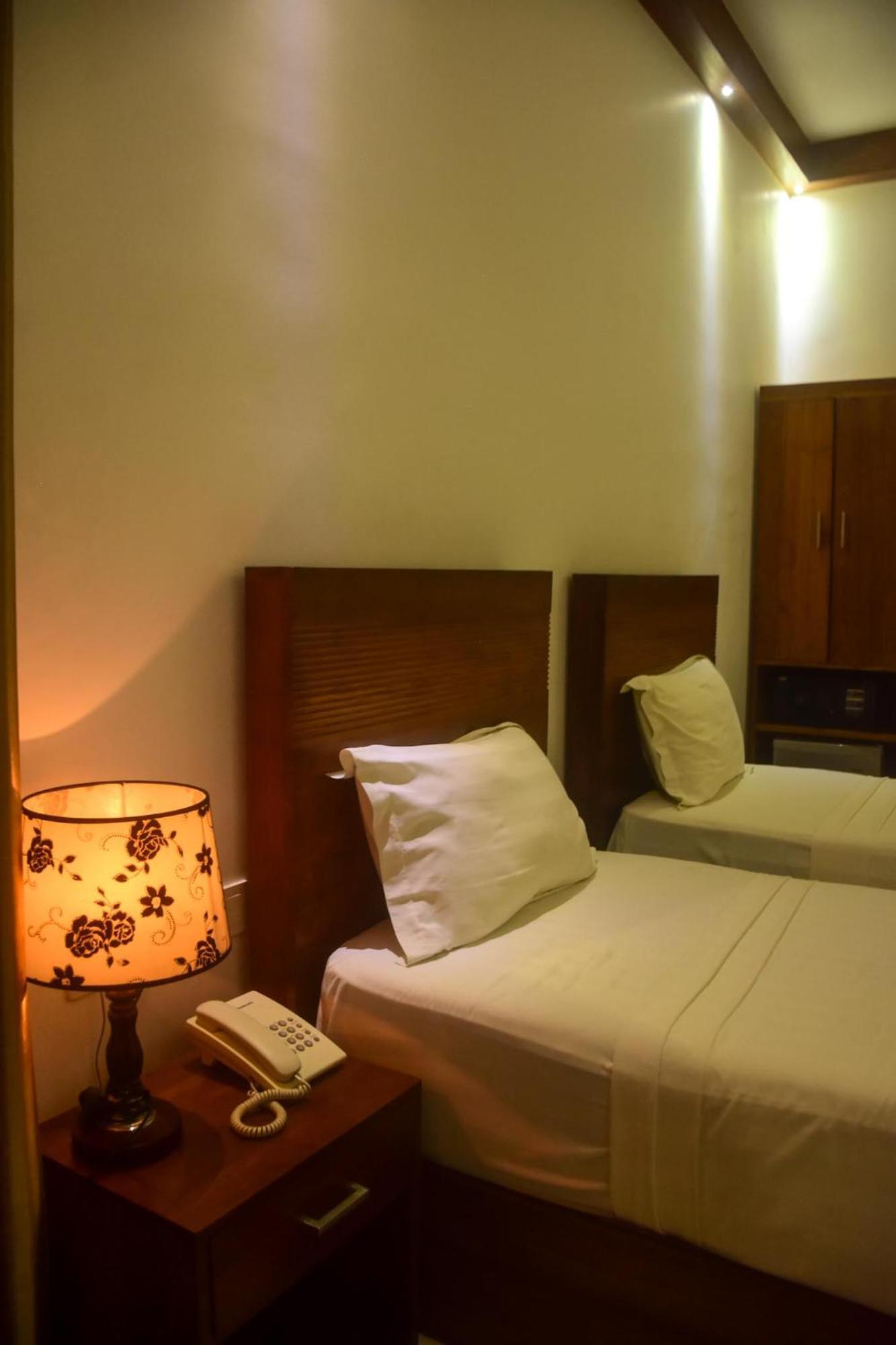 Elephant Eye Hotel Tissamaharama Extérieur photo
